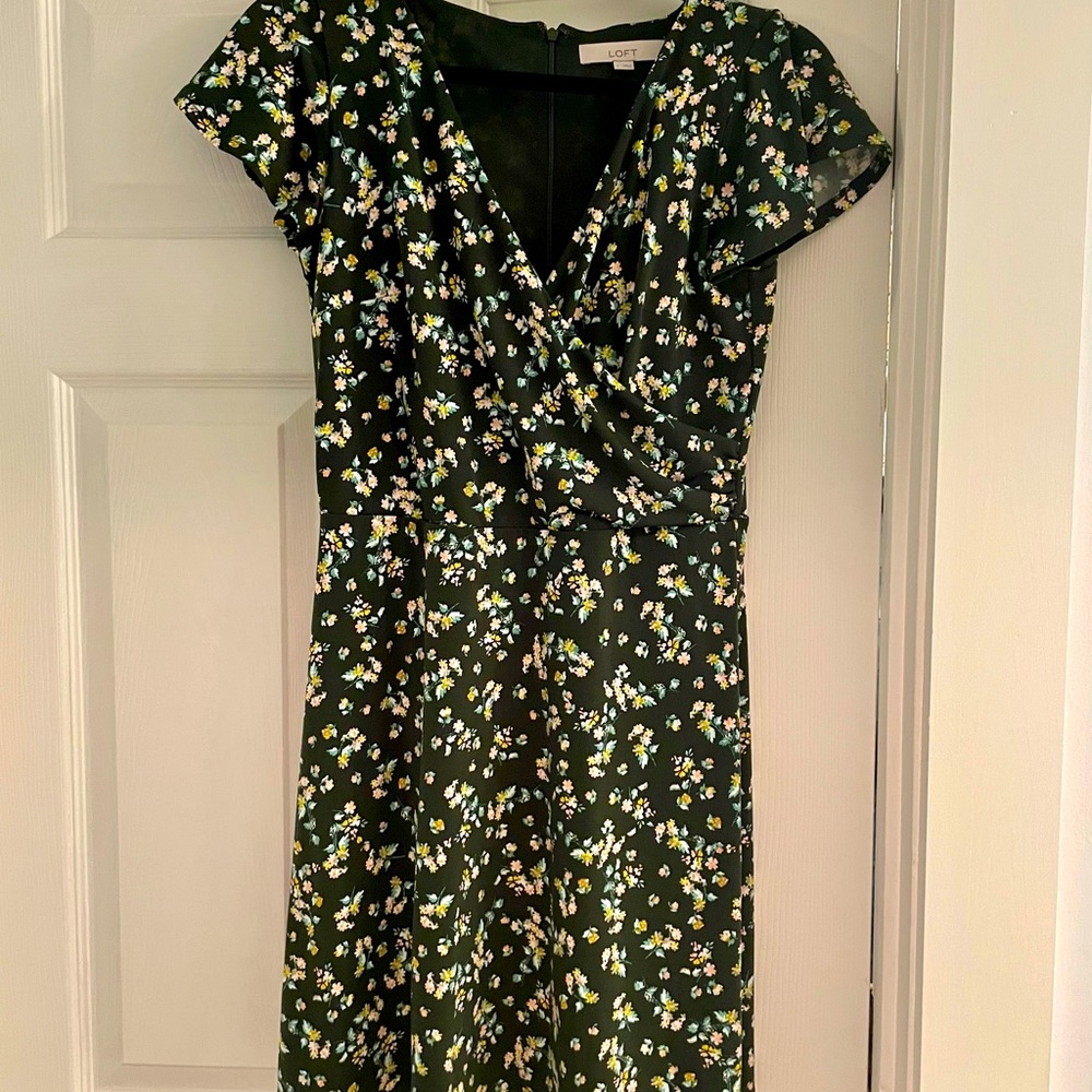 Loft green floral dress. V-neck, Wrap look